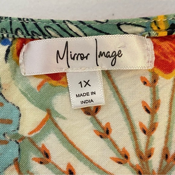 Mirror Image Top Floral Size 1X Tie Front Blouse Bell Sleeve - Picture 3 of 11
